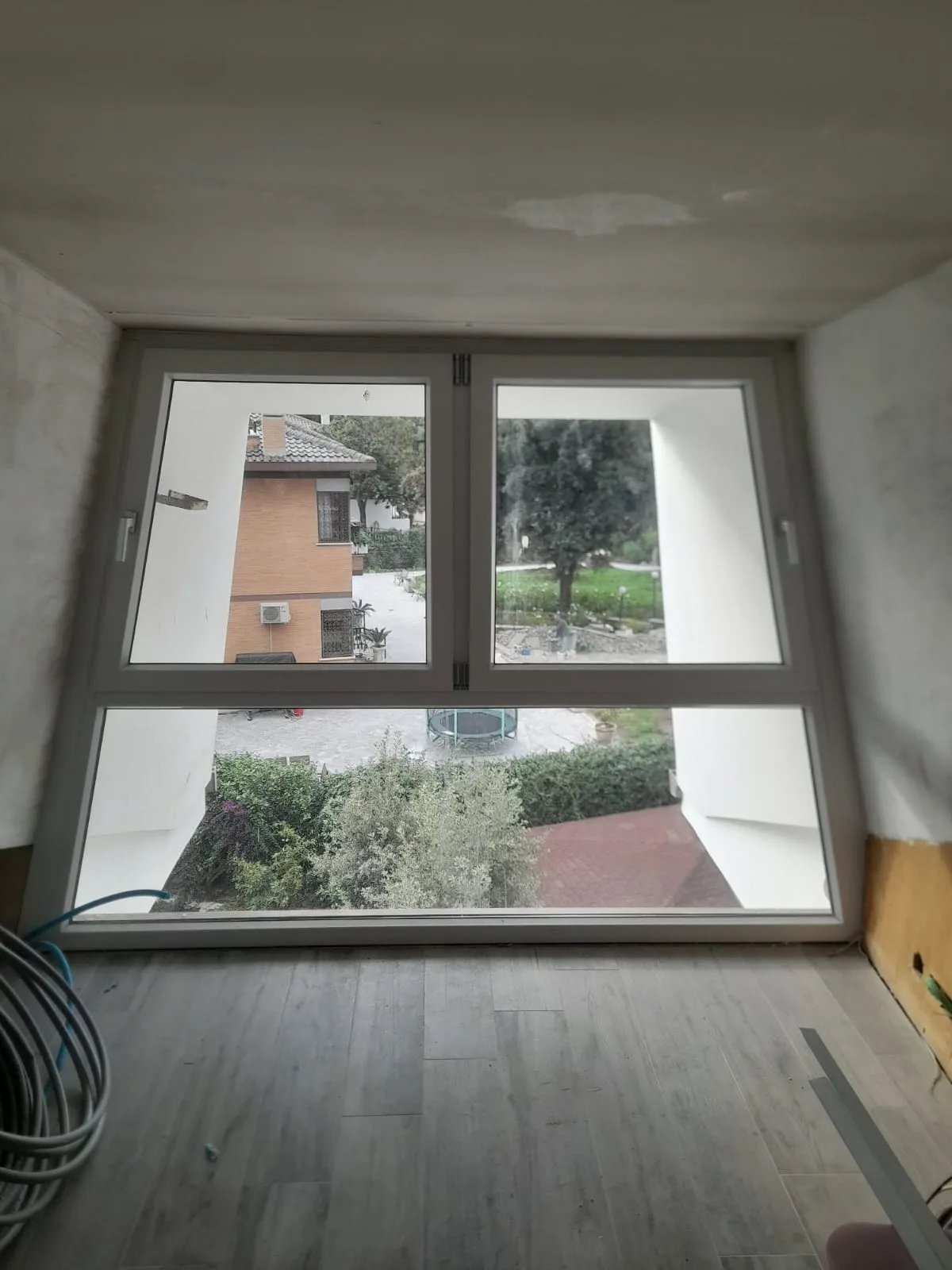Finestra del bagno, cantiere in corso